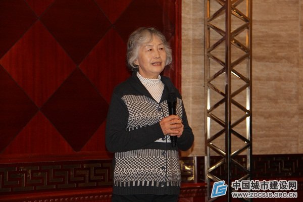 原毛泽东同志机要秘书张玉凤