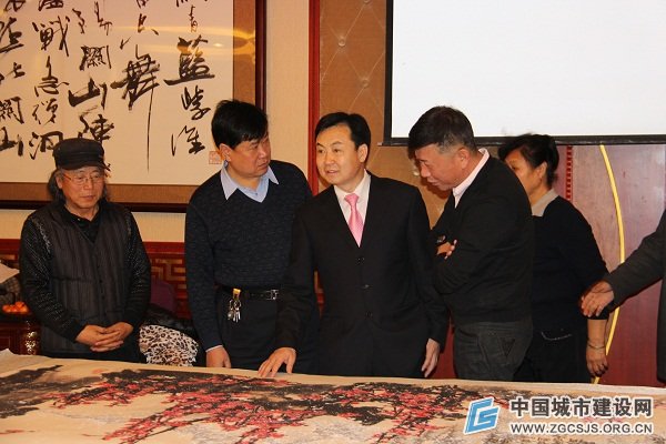 王文重院长与书画界人士交流