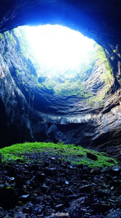 绝美地貌景色！陕西汉中发现世界级天坑群