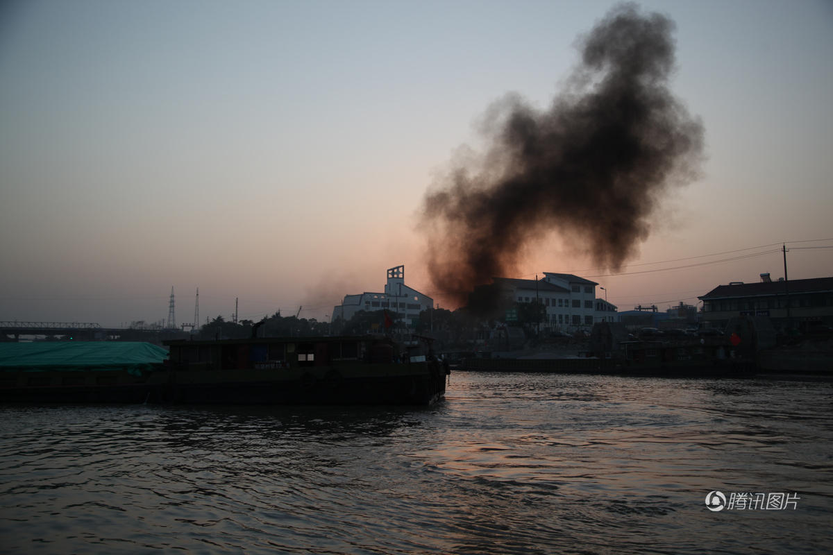 鲜为人知的空气污染源：船舶“黑烟”