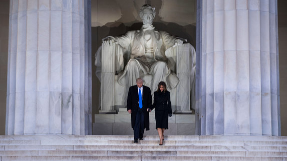 特朗普就职日，世界各国民众怎么看
