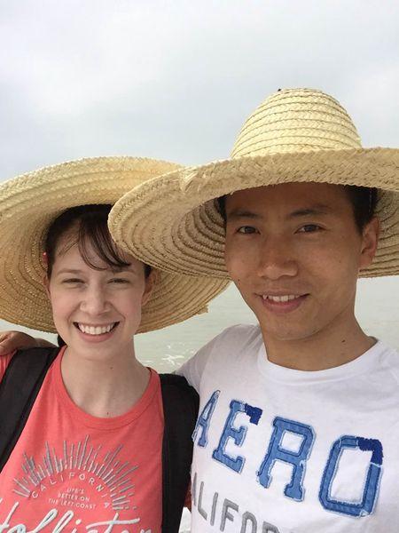 洋媳妇过年：丈夫家不富裕但很快乐