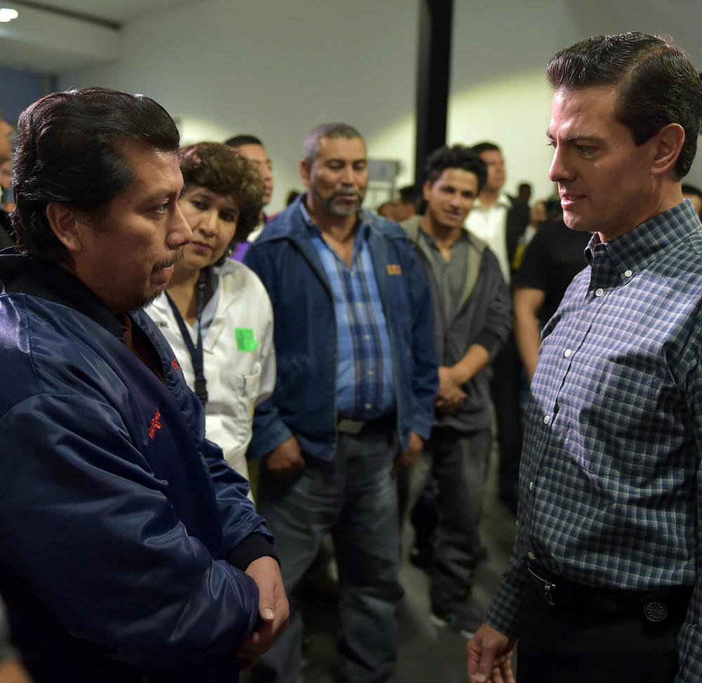 墨移民遭特朗普遣返回国 总统亲自接机