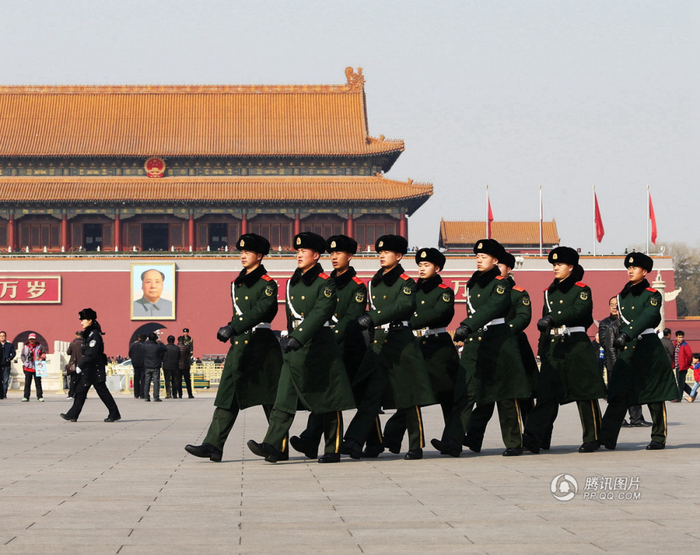 两会召开在即 北京天安门安保升级