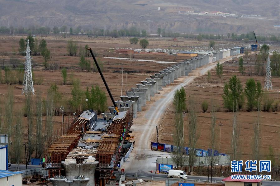 京张高铁施工有序推进