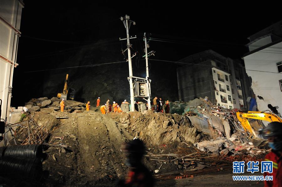 陕西白河县山体滑坡