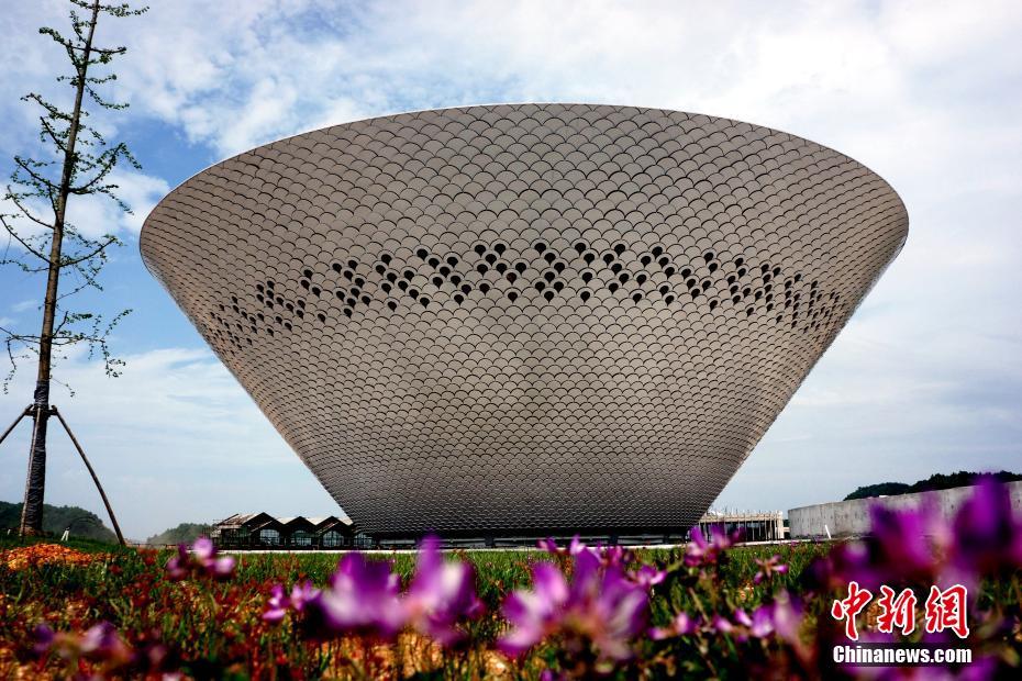 景德镇现巨型“斗笠碗”建筑