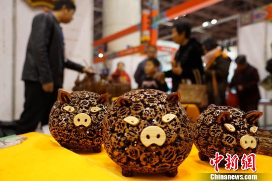 中国民间工艺品博览会落幕 非遗作品彰显魅力