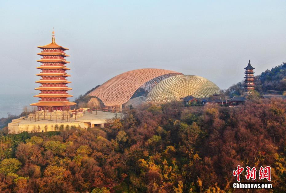 古典与现代结合 南京牛首山风光绮丽