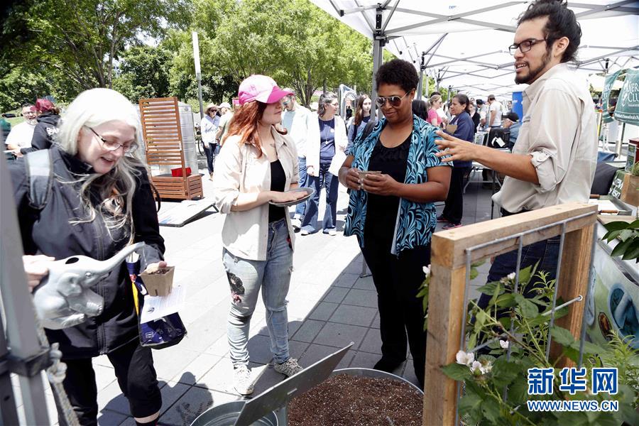休斯敦举办活动纪念世界地球日