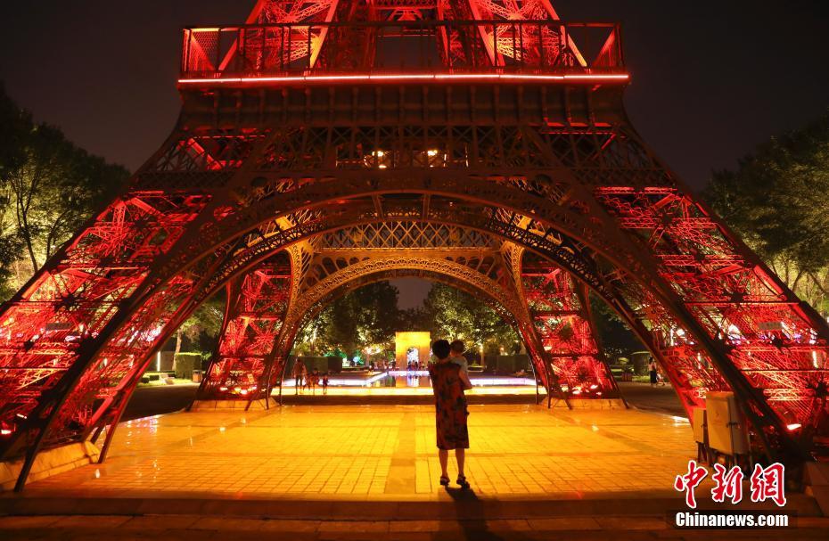 北京世界公园“梦幻仲夏狂欢季”点亮夏日夜生活