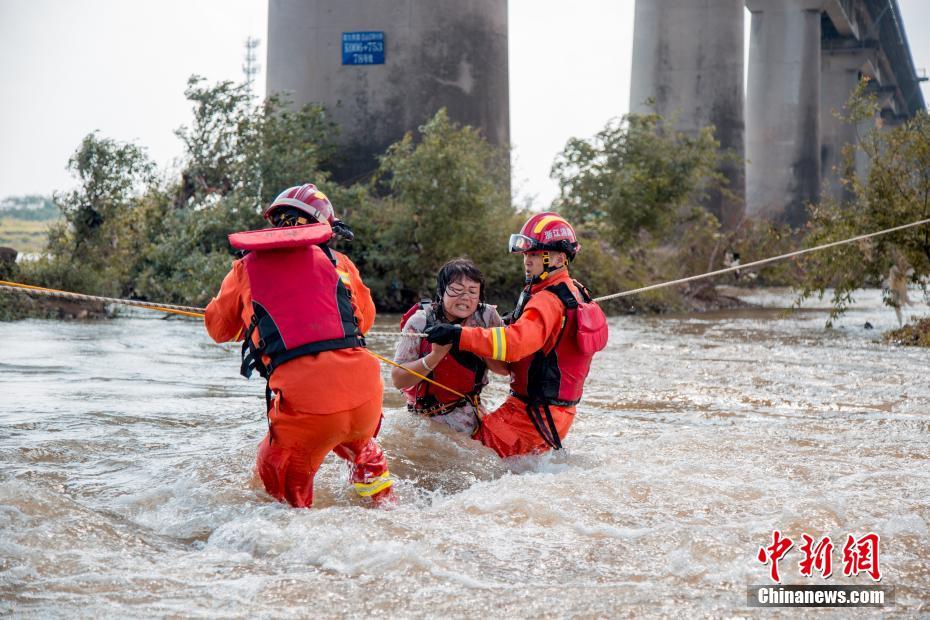 超强台风“利奇马”来袭 浙江各方力量开展救援行动