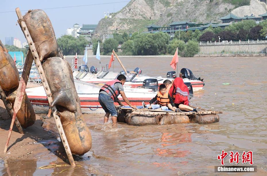 黄河水回落 羊皮筏子等水上项目恢复运营