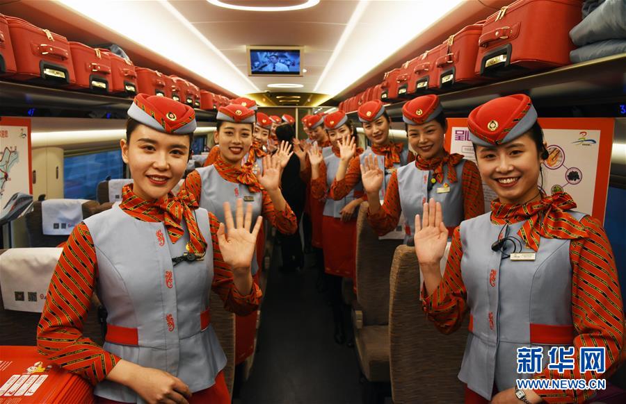 高铁环行畅游齐鲁