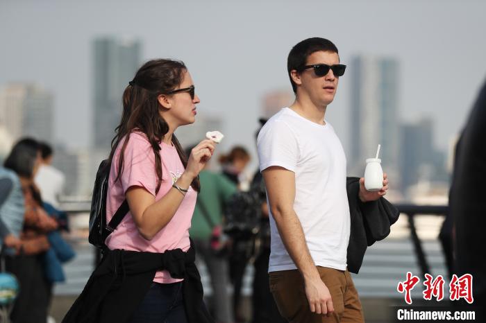 上海迎最暖“小寒”气温突破21℃