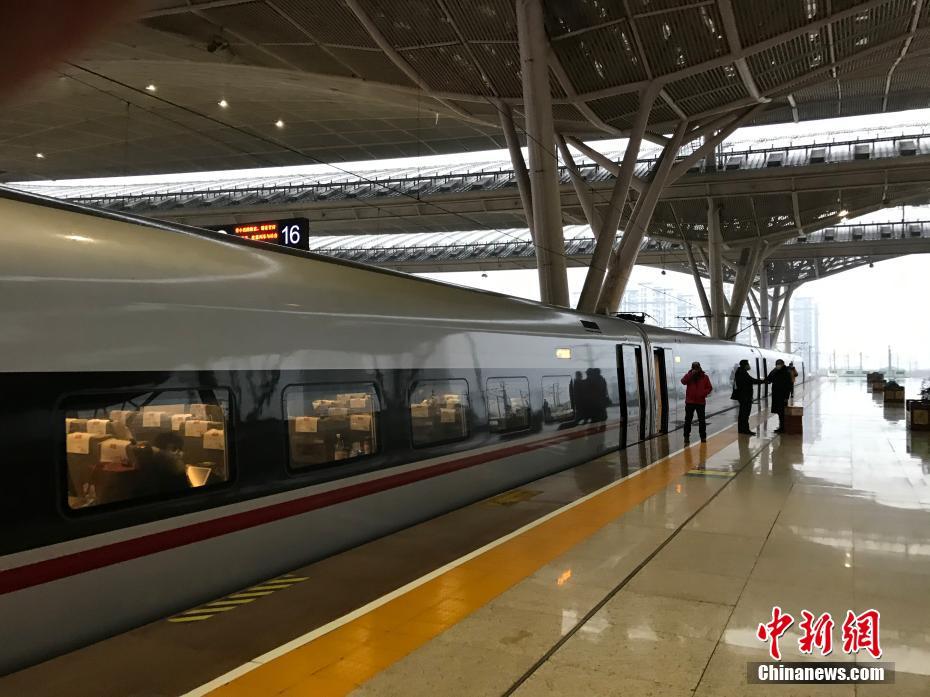 直击“封城”之后的武汉高铁站