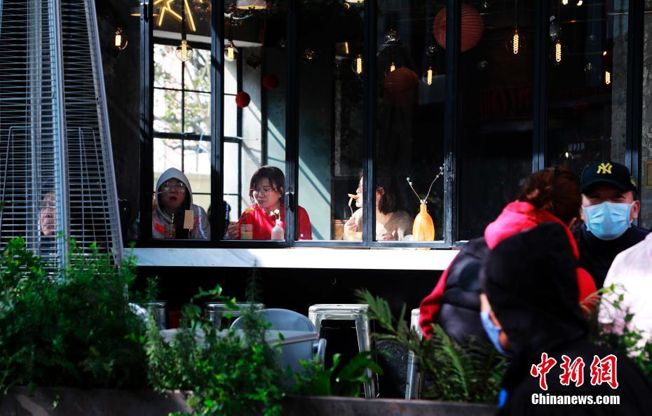 上海近四成沿街商铺开业经营