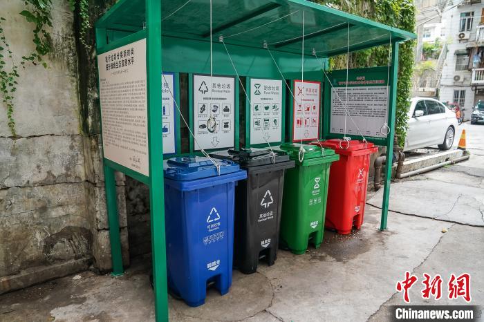 方便实用！广西南宁推广拉绳式“改装垃圾桶”