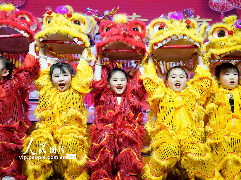 欢歌笑语喜迎新年