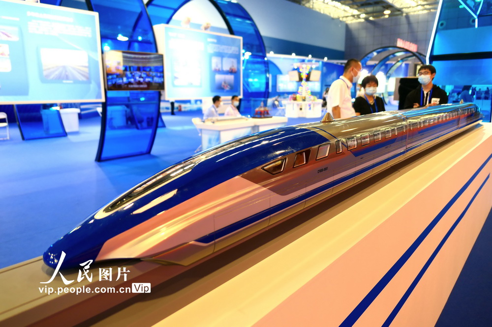 北京科技周开幕 150余项科技成果集中亮相