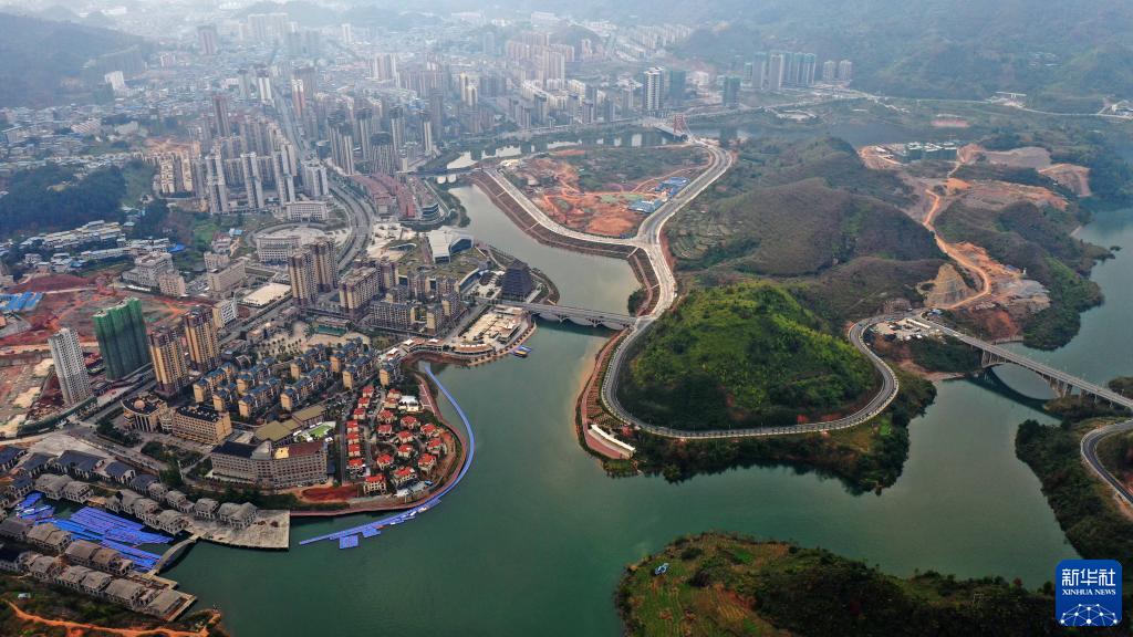 贵州罗甸：城东新区美如画